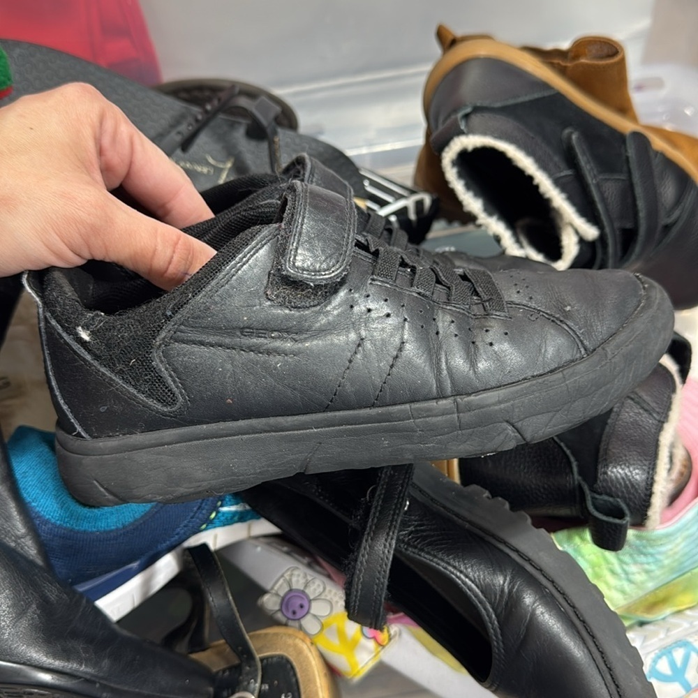 Boys Geox size 3 - Picture 2 of 3